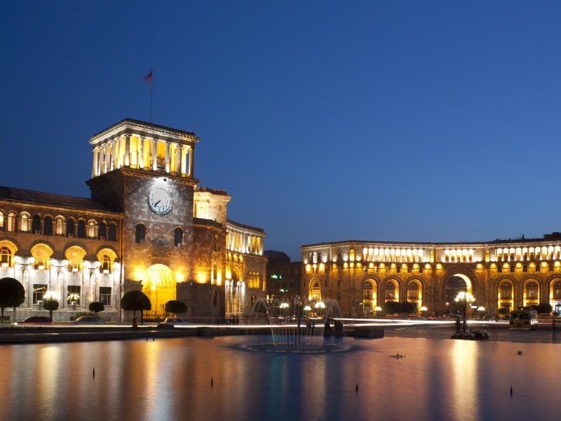 Armenia_Rebublic square_800x600