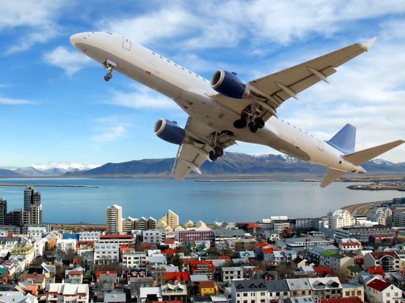Islanti_Airplane_800x600