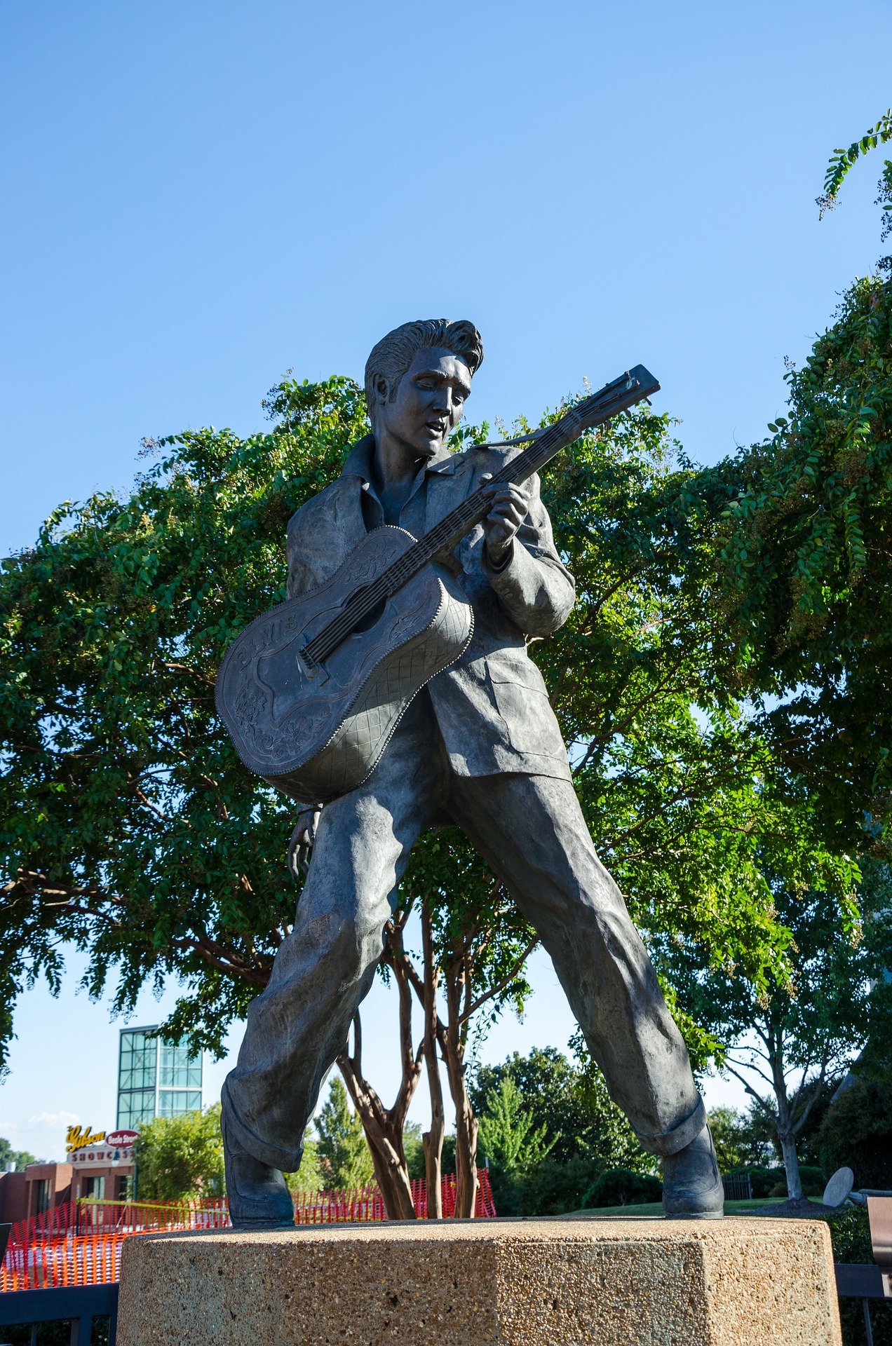 USA-memphis-Elvis-1920