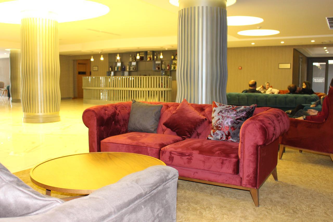 Azerbajdan-Baku-Skyhotel-aula