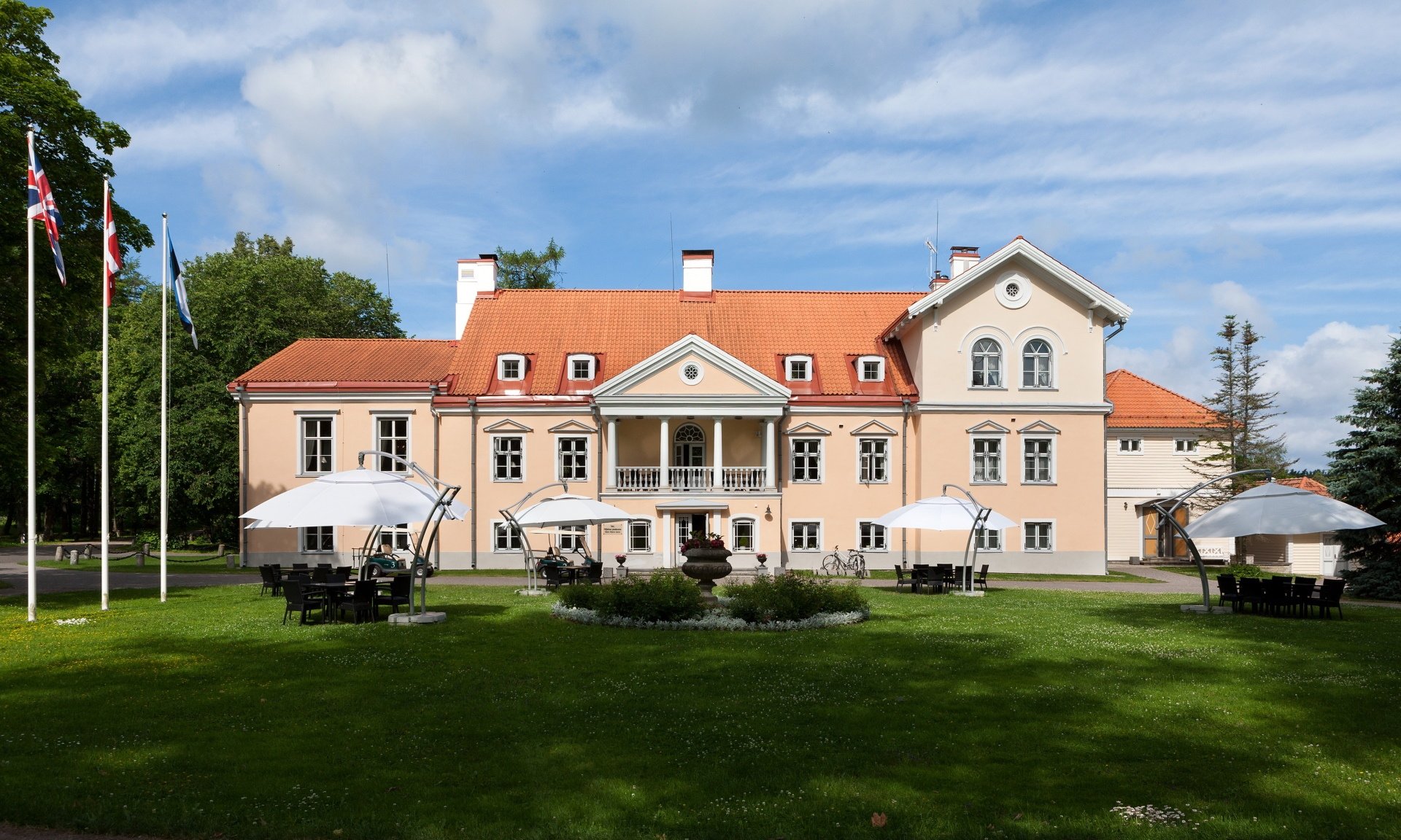 Viro kartanokierros ryhmämatka – historialliset kartanot ja kulttuurimaisemat