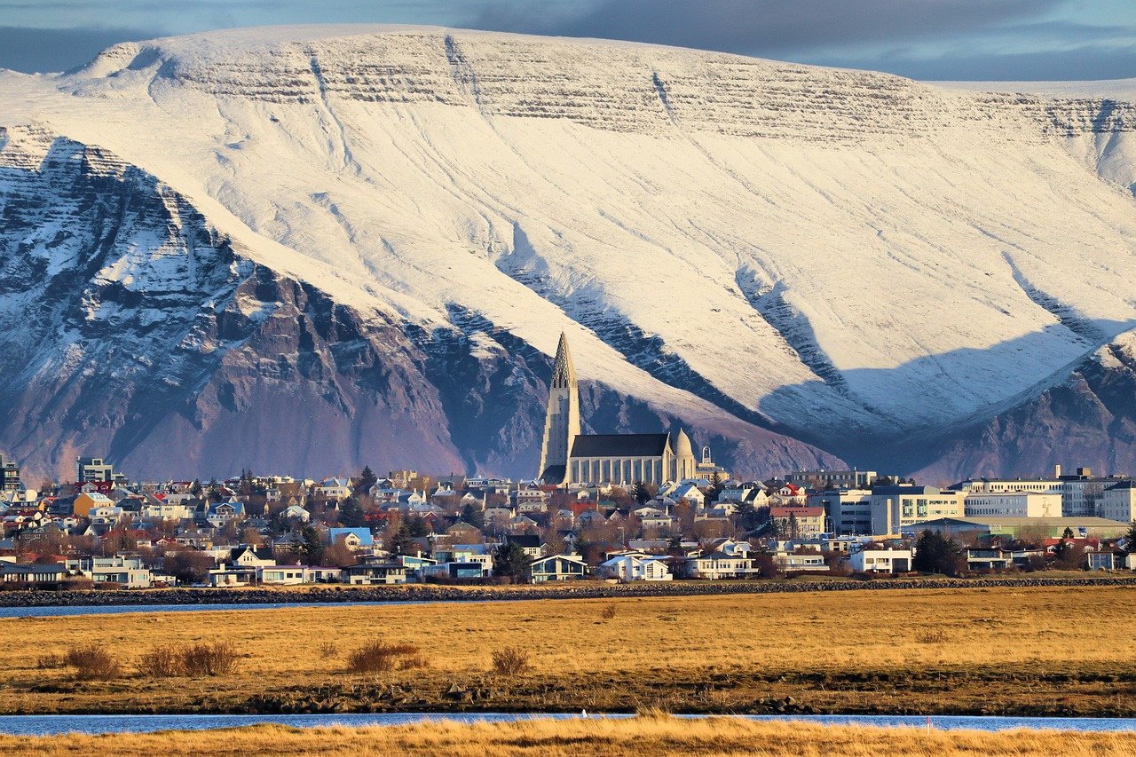 Istanti Reykjavik vuoren juurella