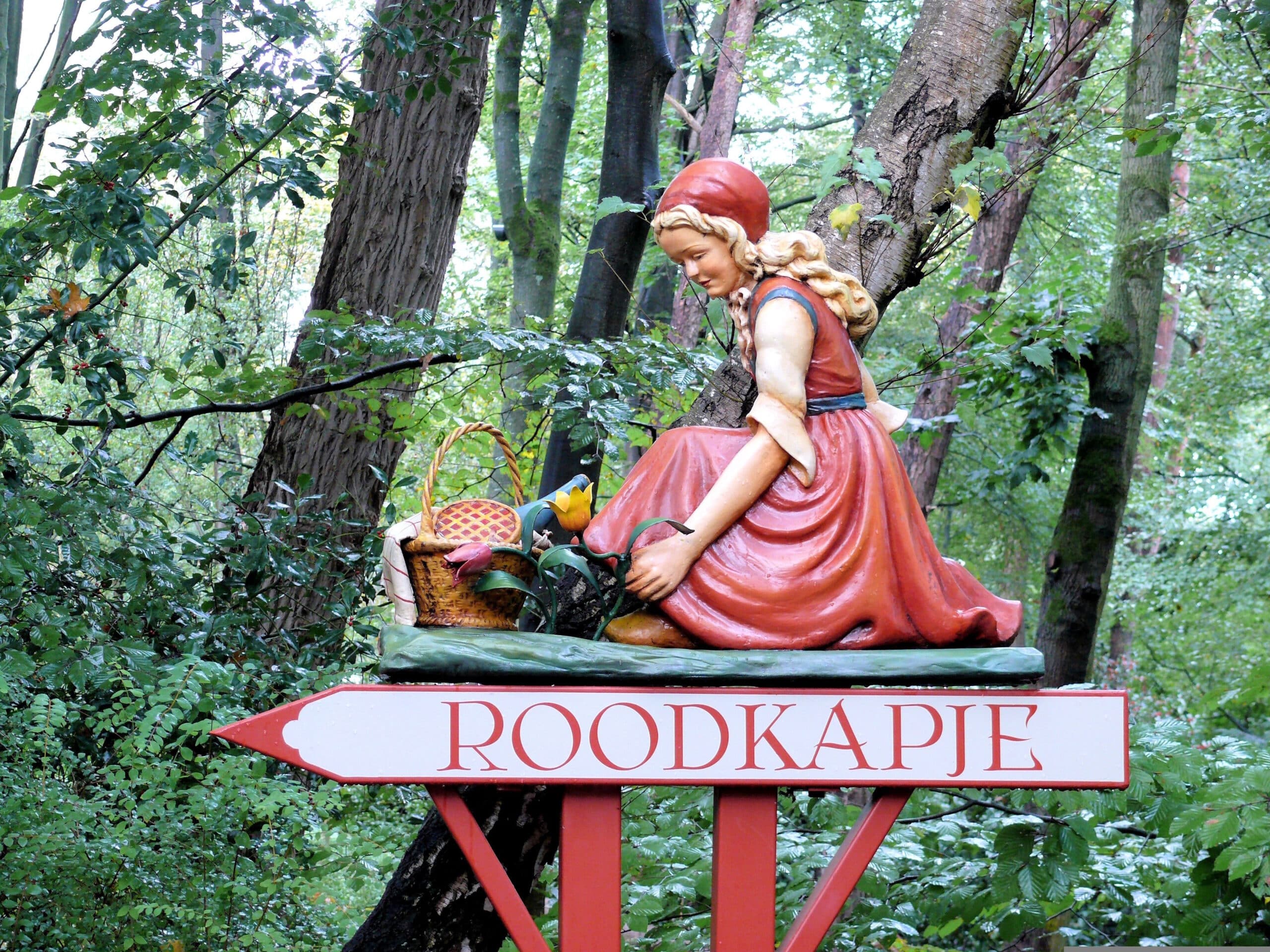 Hollanti-efteling-satumetsa-punahilkka
